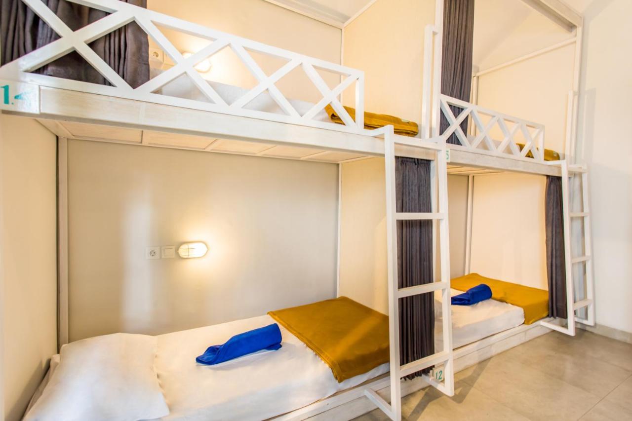 Angels Boutique Hostel Canggu  Exterior photo