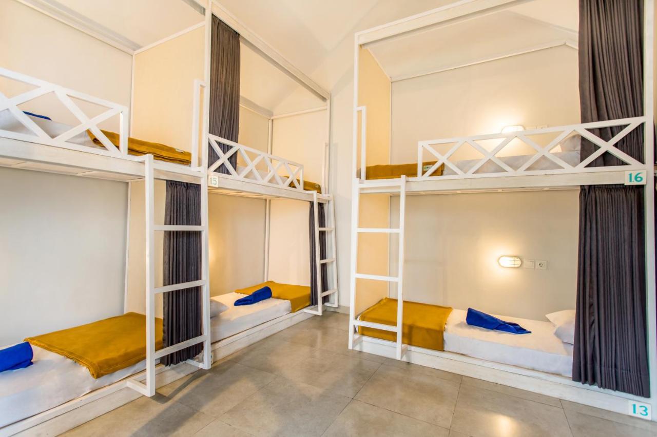 Angels Boutique Hostel Canggu  Exterior photo