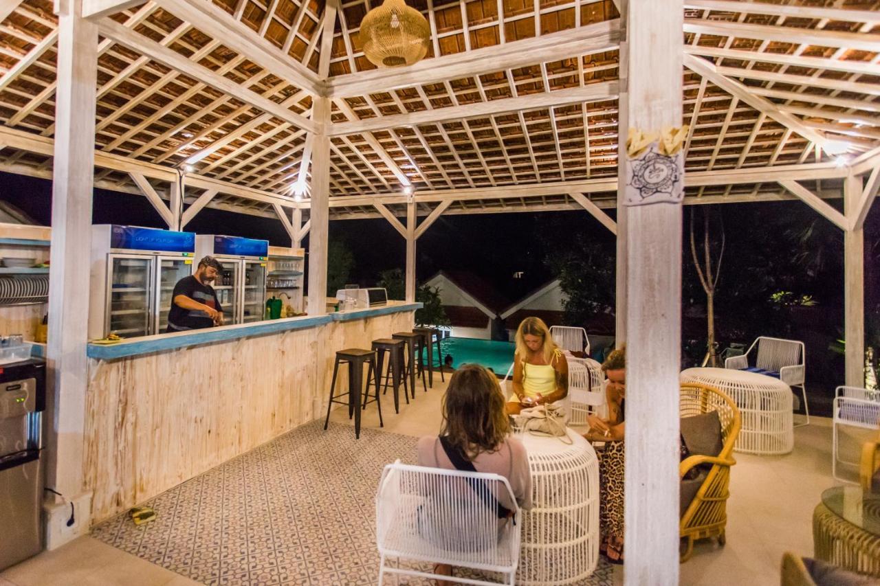 Angels Boutique Hostel Canggu  Exterior photo